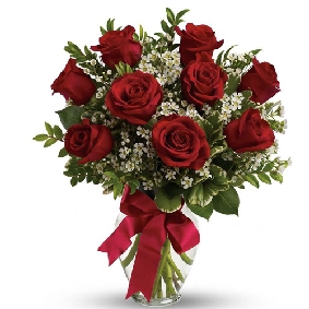 9 rote Rosen in einer Vase